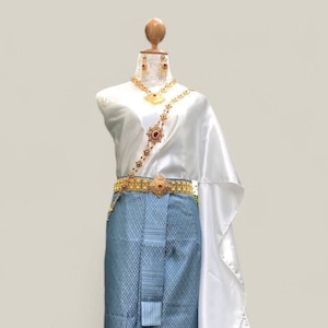 Elegant Thai Traditional Sarong Set – Tailored for 20-35 & 36-45 Inch Waist Sizes