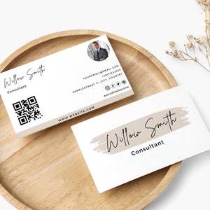 Sjabloon voor beige visitekaartjes met QR-code, directe digitale download, afdrukbare visitekaartje