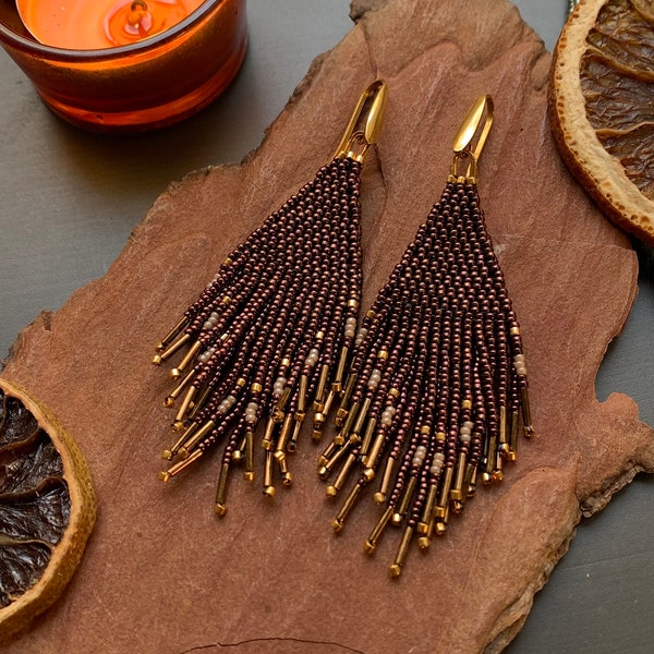 Boucles d’oreilles  à franges marron et dorées en micro perles japonaises pour les femmes style bohème