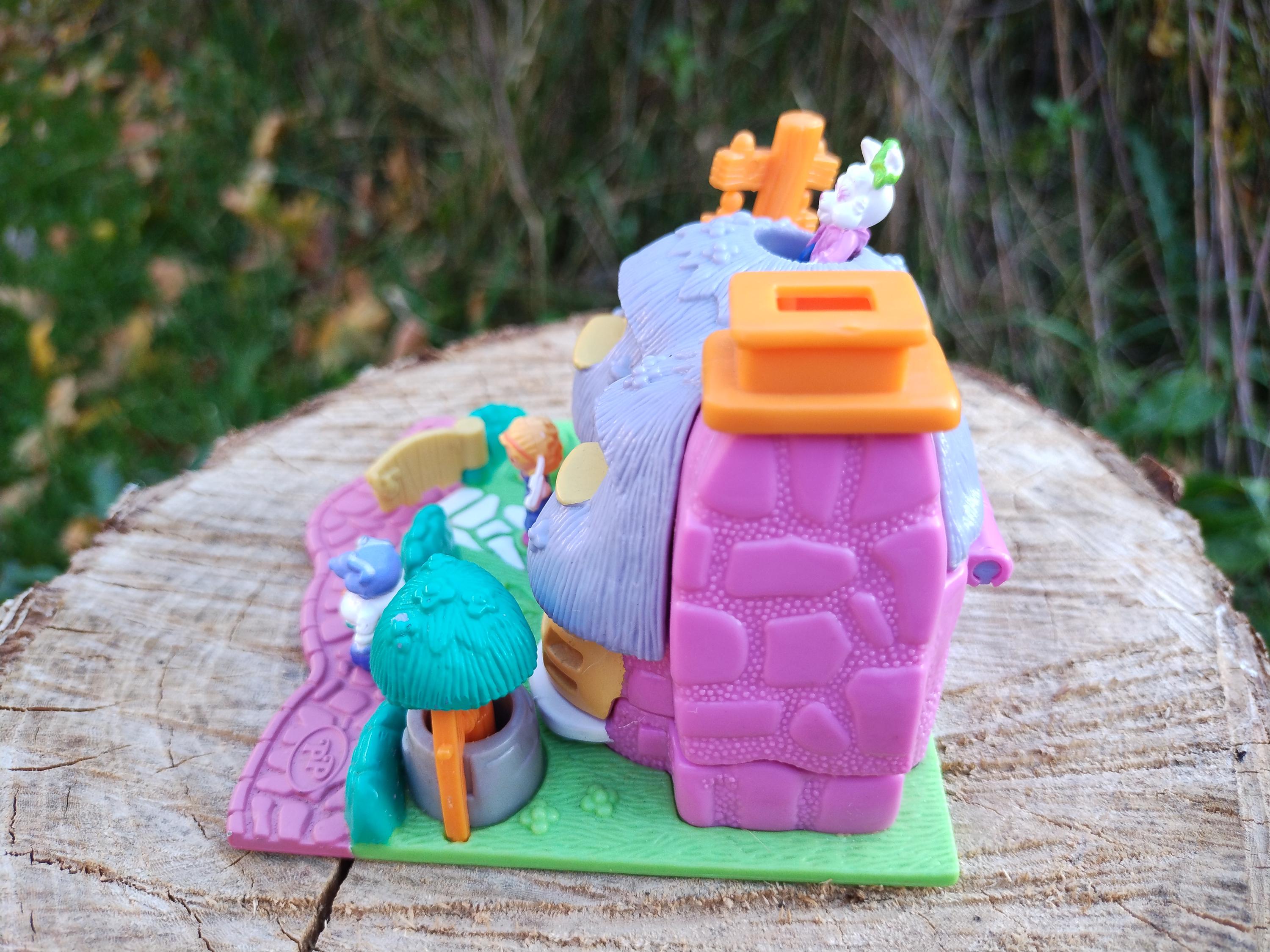 Bluebird Polly Pocket Rabbit House Animal Wonderland Playset W/ Dolls ...