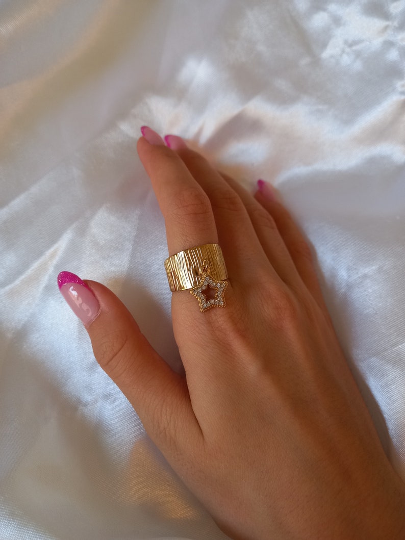 Golden Diana ring image 2