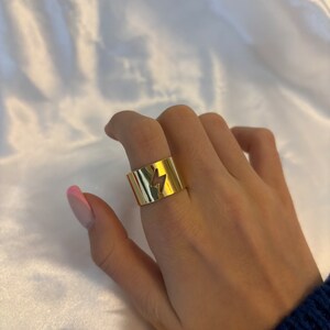 Thick golden lightning ring image 2