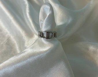 Silver Dinasty ring