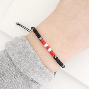Mens Canadian bracelet, Support Canada bracelet, Unisex Canadian gift, Flag of Canada jewelry for women, Country bead bracelet • BFB3x