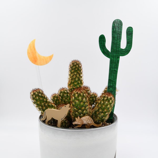 Southwest Plant Stake set of 4, Cactus Plant, Crescent Moon, Armadillo, Coyote Houseplant/ Indoor Plant Decor Stake, Succulent Cacti Gift