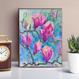 Rosa Magnolie Ölpastell Gemälde Helle Blumen in blauem Licht Original Frühling Blumen Wand Kunst Dekor Geschenk
