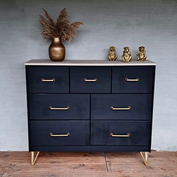 Black chest of drawers in industrial style | Chest of drawers with drawers | Industrial chest of drawers | Dresser with gold accents |