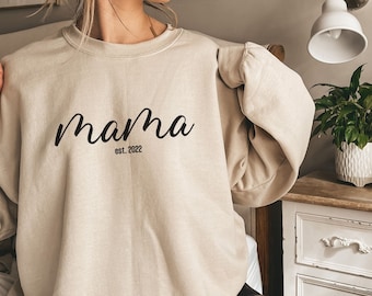 Mama Est 2023 Sweatshirt,Mother's Day Sweatshirts,Gifts for Mom Sweaters,Birthday Gift,Retro Mama Sweatshirt,Mama T-shirts,Cool Mom Crewneck