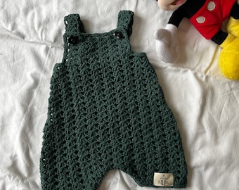Crochet Baby Romper Pattern | Perfect Unisex Gift for 2-4 Month Olds - Crochet Romper Pattern,  English PDF
