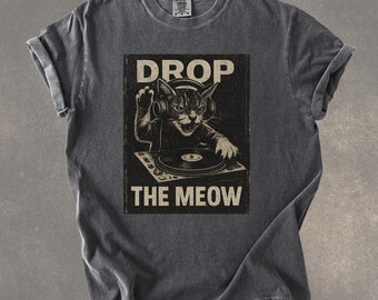 Cat DJ Unisex Comfort Colors® Shirt, Music 90s Shirt, DJ Shirt Gifts, Funny DJ Cat, Trendy Cat Retro Rave Tee, Cool Cat Shirt