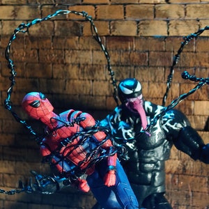 1:12 Scale Venom Coiled Symbiote Webbing Effect Prop for Dioramas and Toy Photography