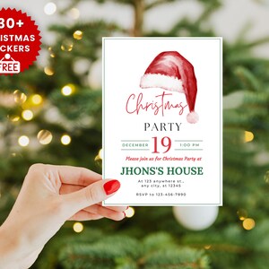 Puede incluir: Una invitación a una fiesta de Navidad verde y blanca con una ilustración de gorro de Papá Noel rojo. La invitación incluye el texto "Christmas Party", "December 19", "1:00 PM", "Please join us for Christmas Party at JHONS'S HOUSE", "At 123 anywhere st... any city, st 12345" y "RSVP to 123-456-7890".