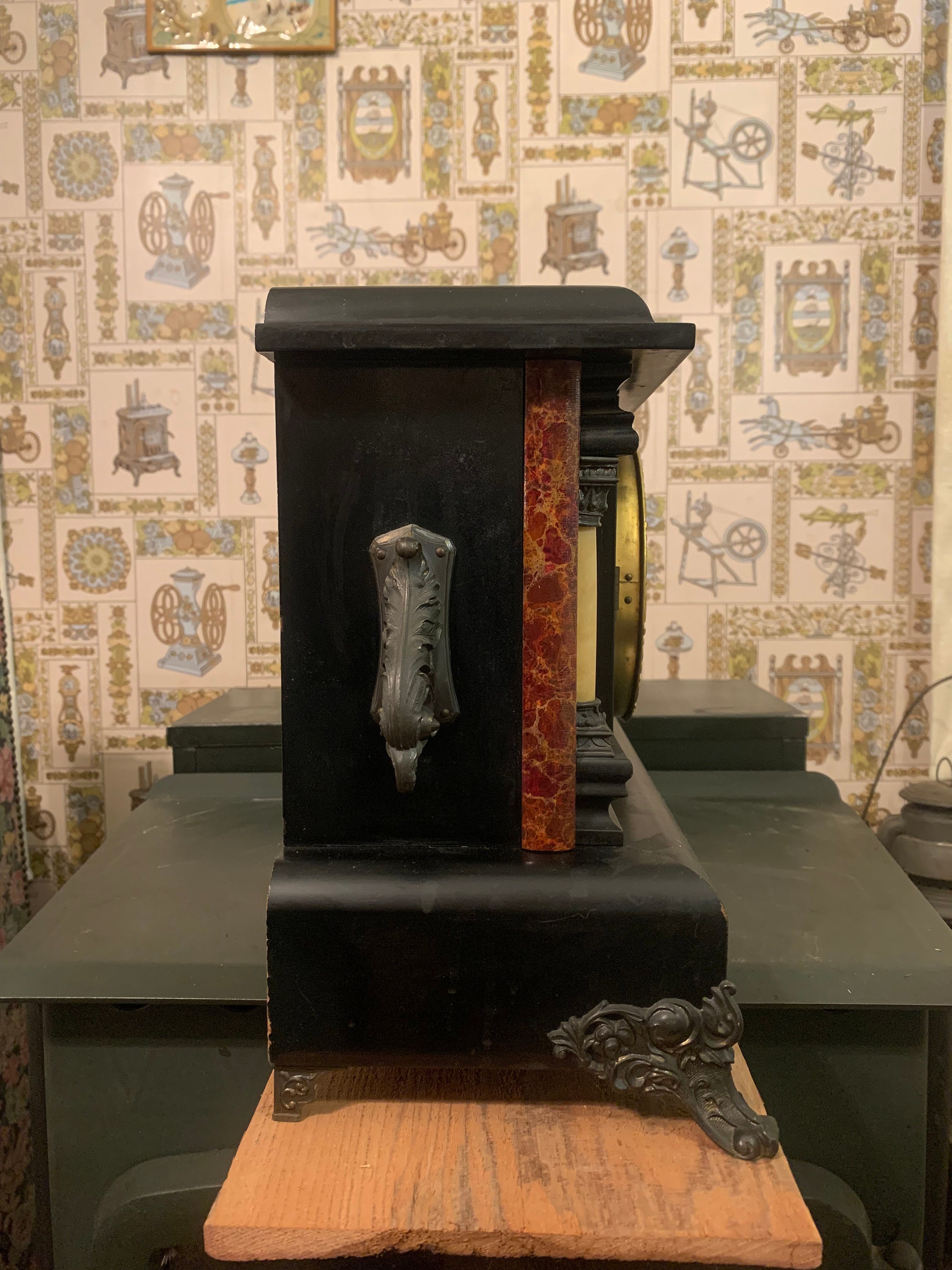 Vintage Black Sessions 8 Day Key Wind up Mantle Clock Rare Antique 6