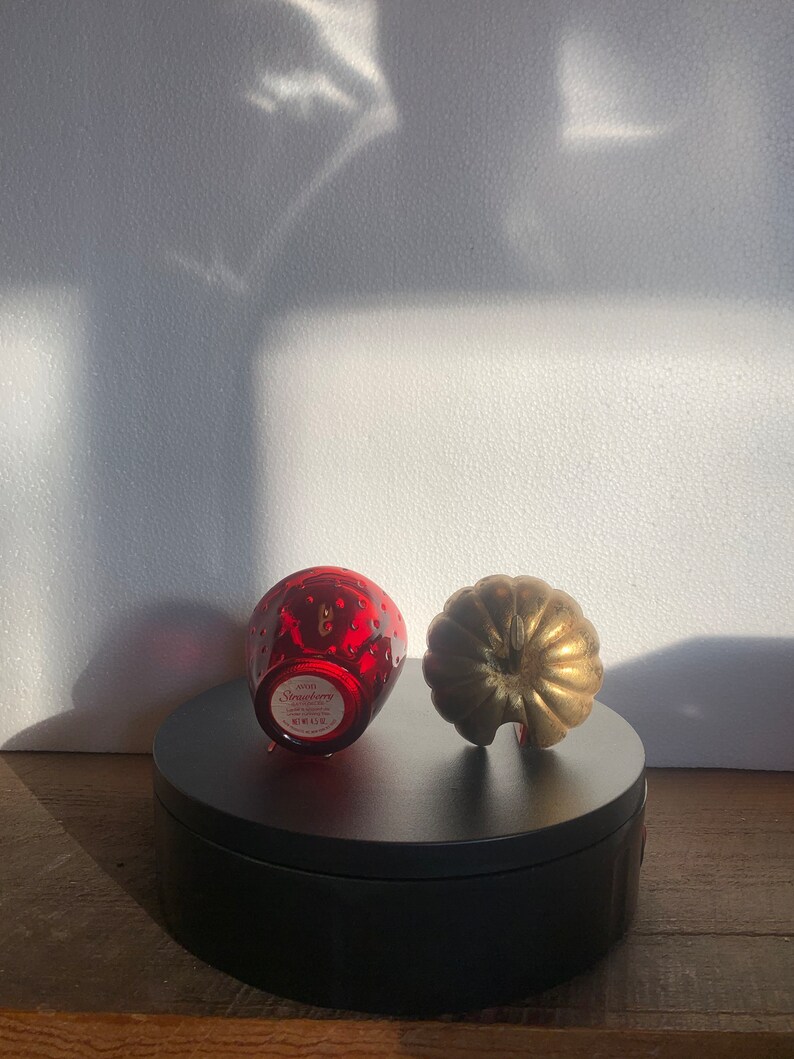 Avon Strawberry Gelee Bubble Bath Jar Pair 2 Strawberry Shaped Sugar