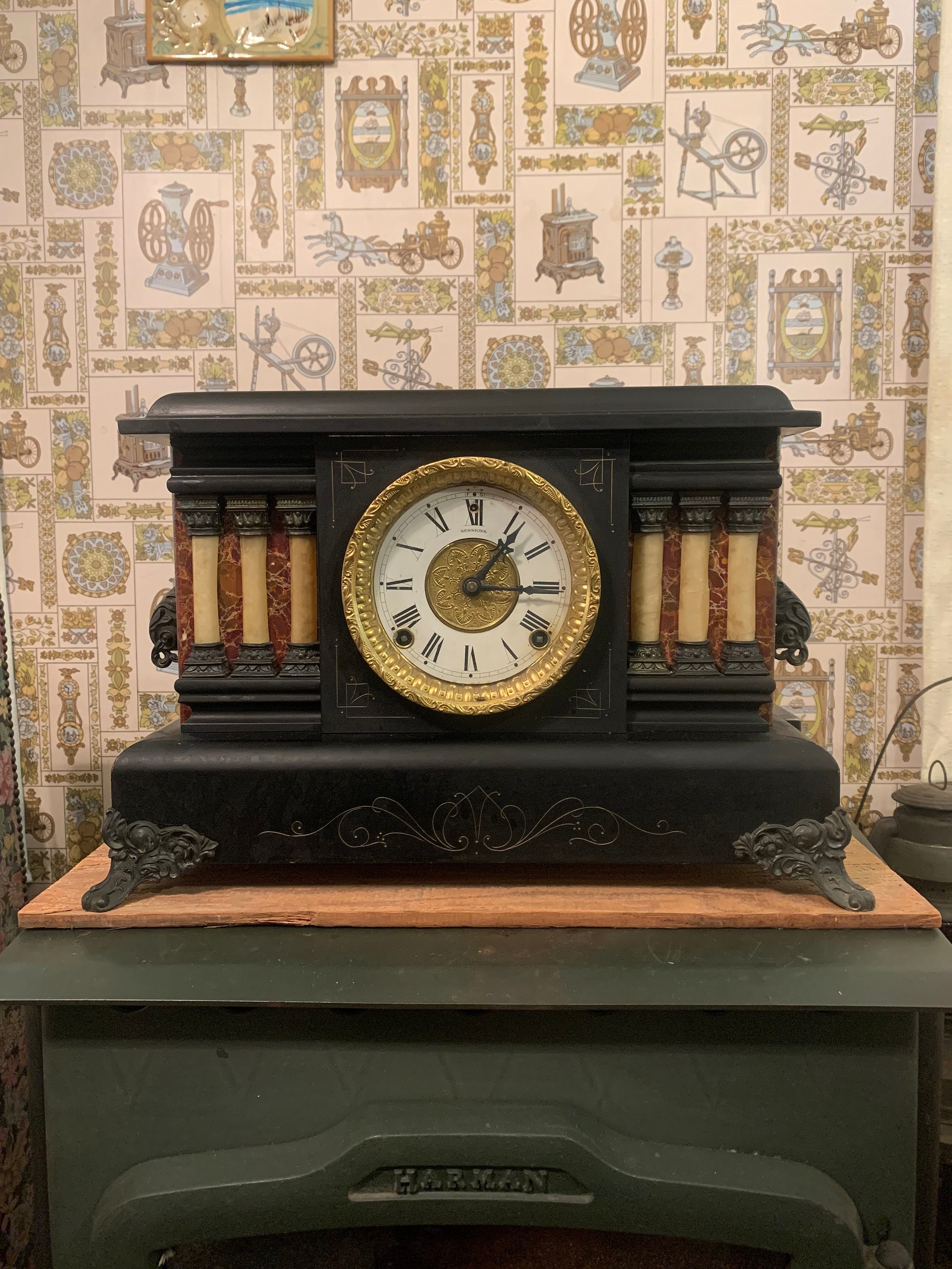Vintage Black Sessions 8 Day Key Wind up Mantle Clock Rare Antique 6