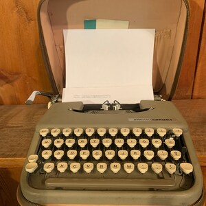 Smith Corona Skyriter Typewriter - Etsy