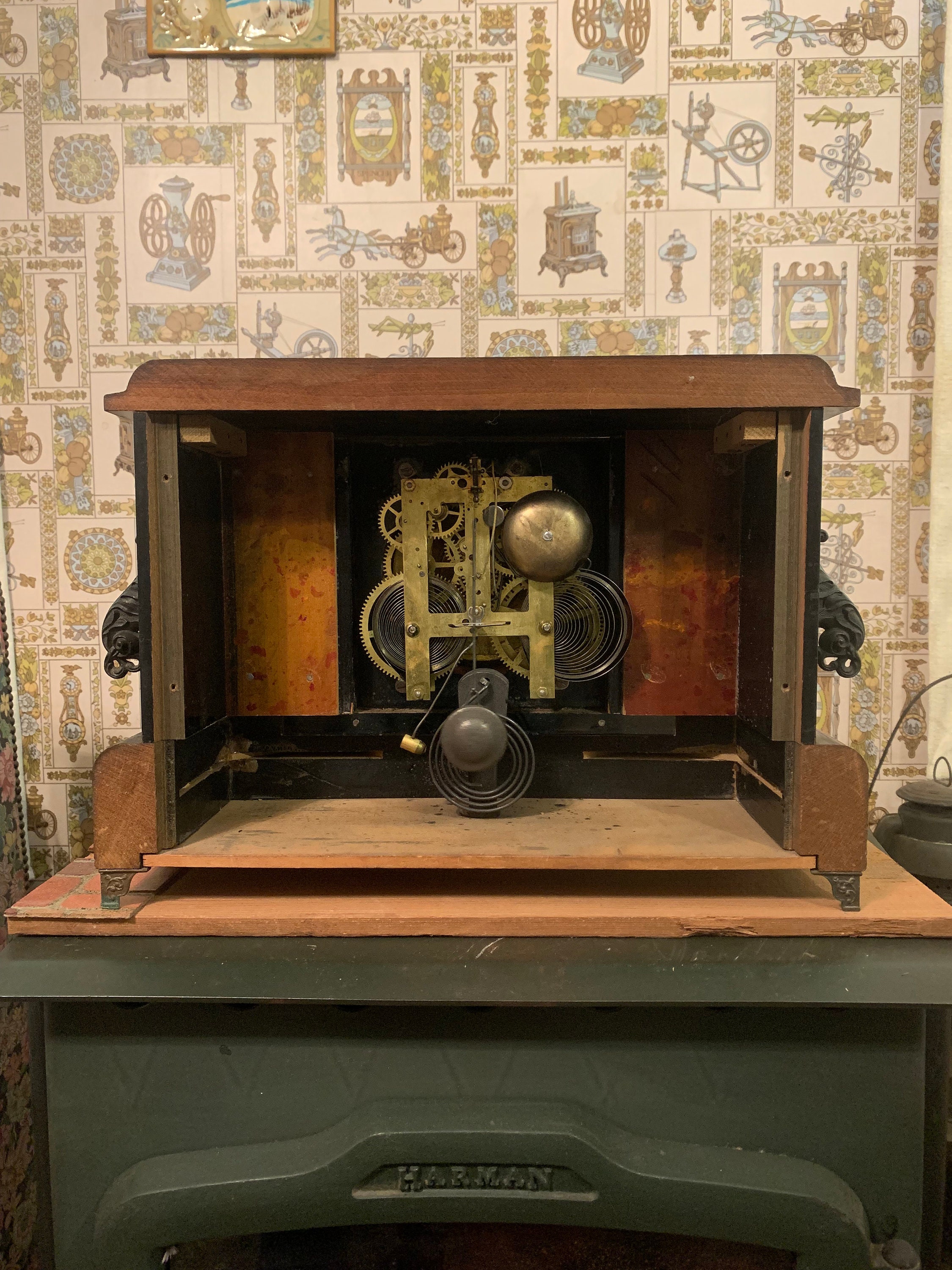 Vintage Black Sessions 8 Day Key Wind up Mantle Clock Rare Antique 6