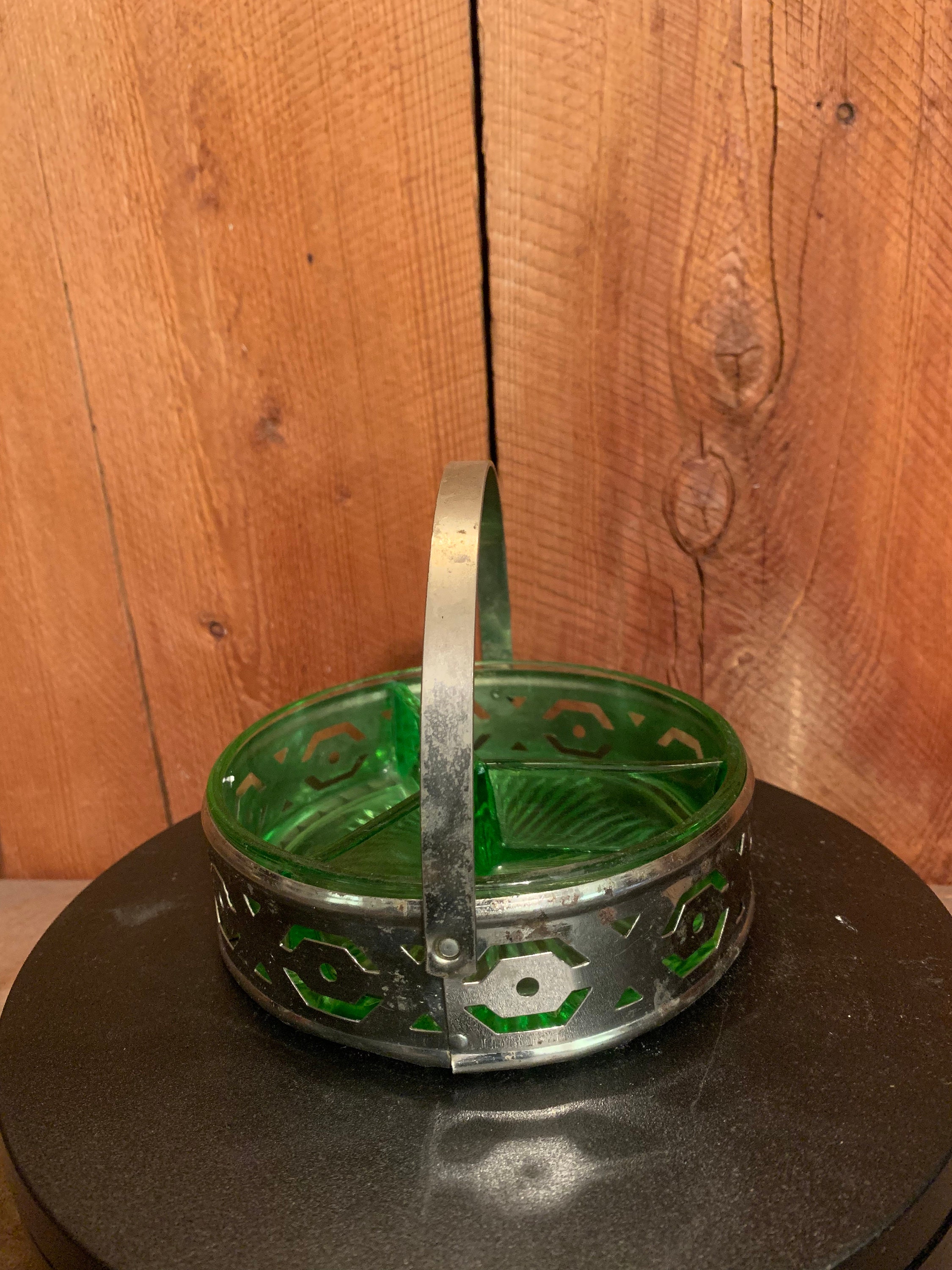 まり　ヘンリーディーン　コルビス　パイプ、グラス3つセット　グリーン Vintage Divided Green Glass Relish Dish | Green Depression