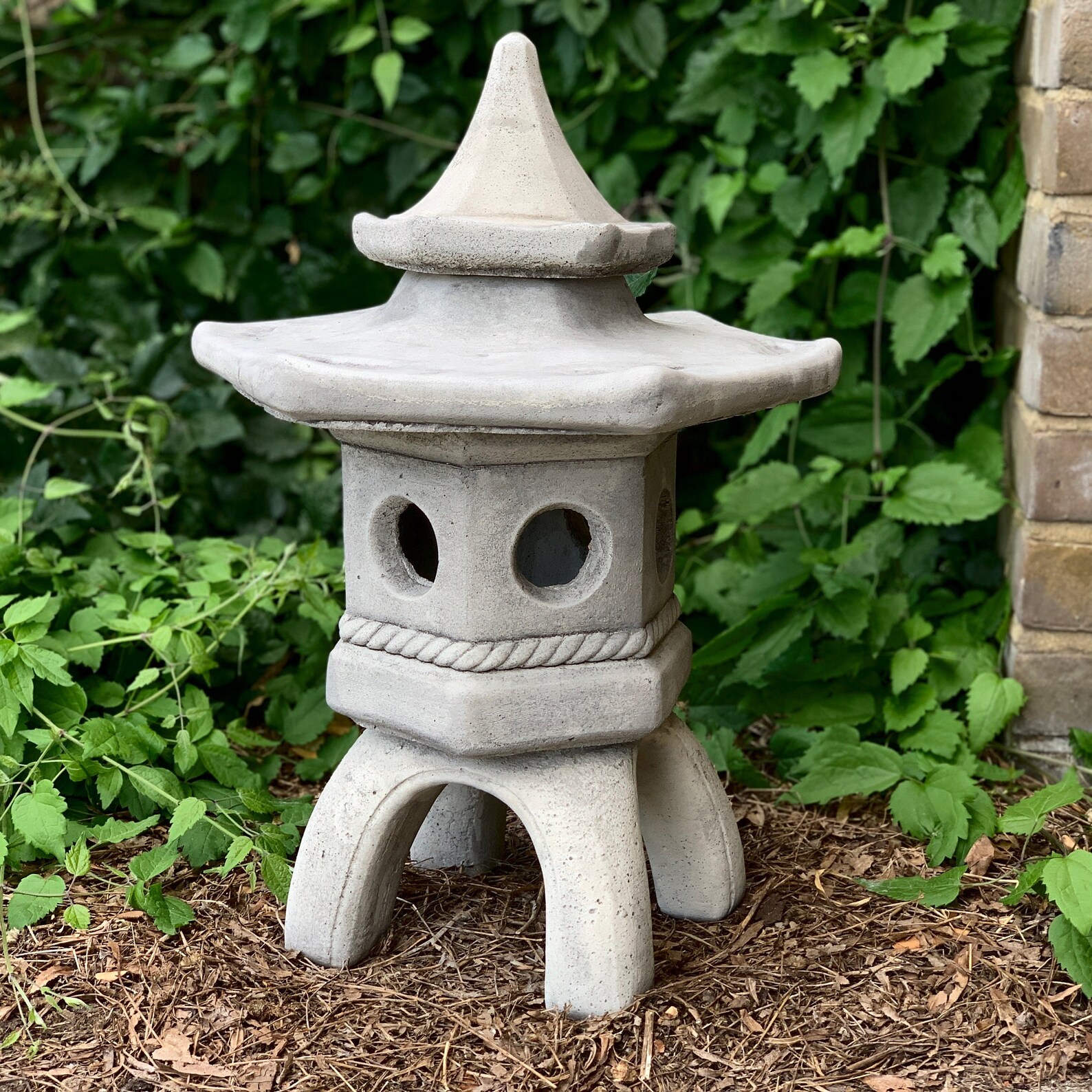 Large Pagoda Figure Outdoor Pagoda Statue Stone Garden Pagoda Concrete