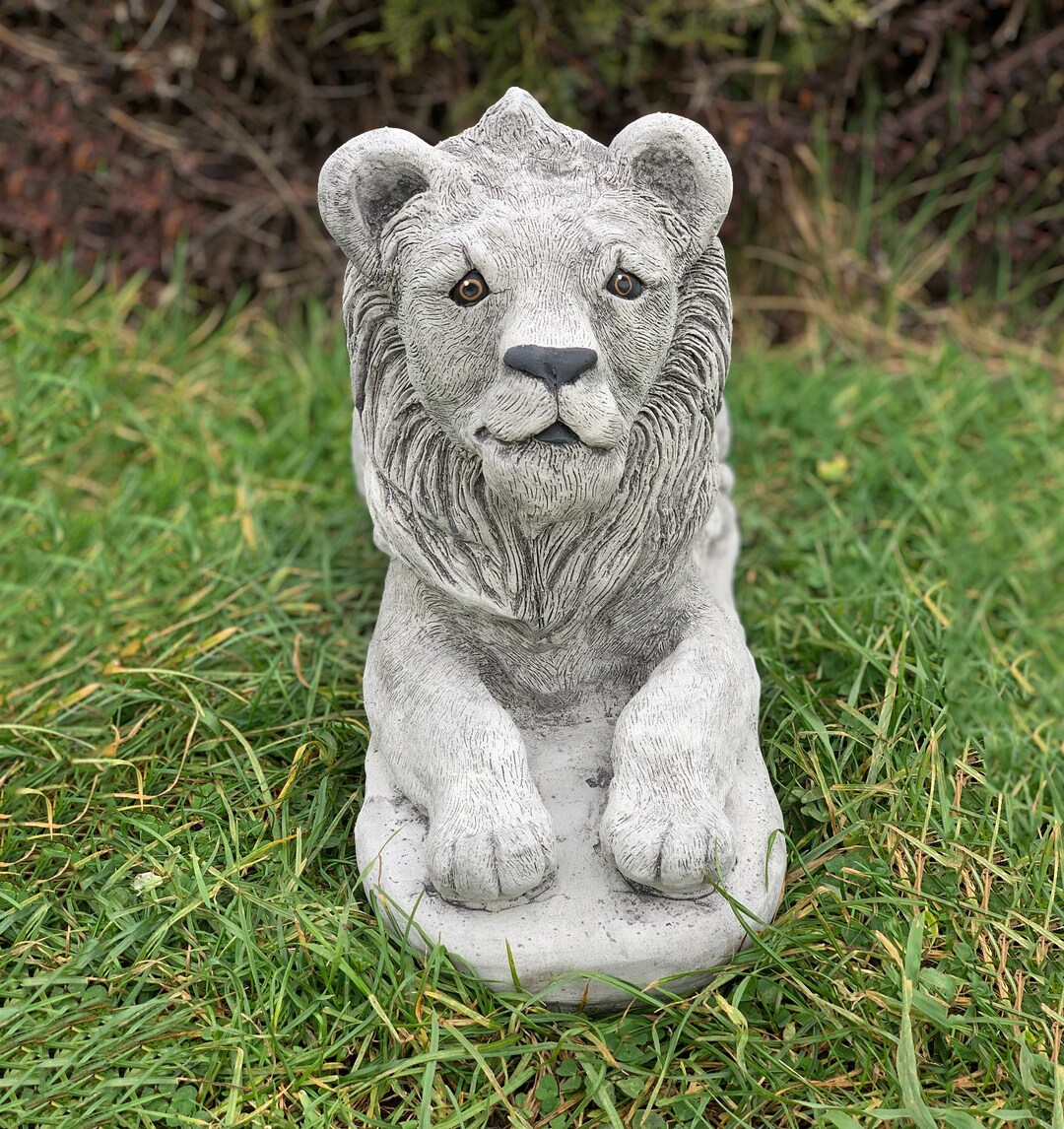 Lion King Sculpture Concrete Front Door Decor Garden Animal Statue