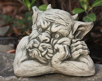 Gargoyle bust statue Garden gargoyle bust ornament Cement gargoyle sculpture Stone gargoyle decor Concrete gothic statue Large devil gift