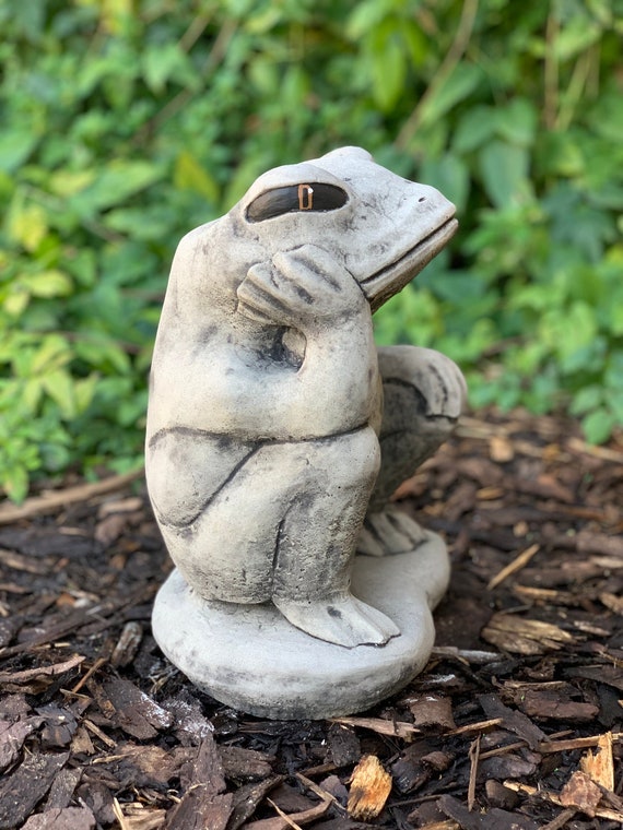 Fairy Frog Statue for Home and Garden Concrete Animal Decoration Stone Frog  Miniature Outdoor or Indoor Sculpture Frog Lover Gift Cement Art 