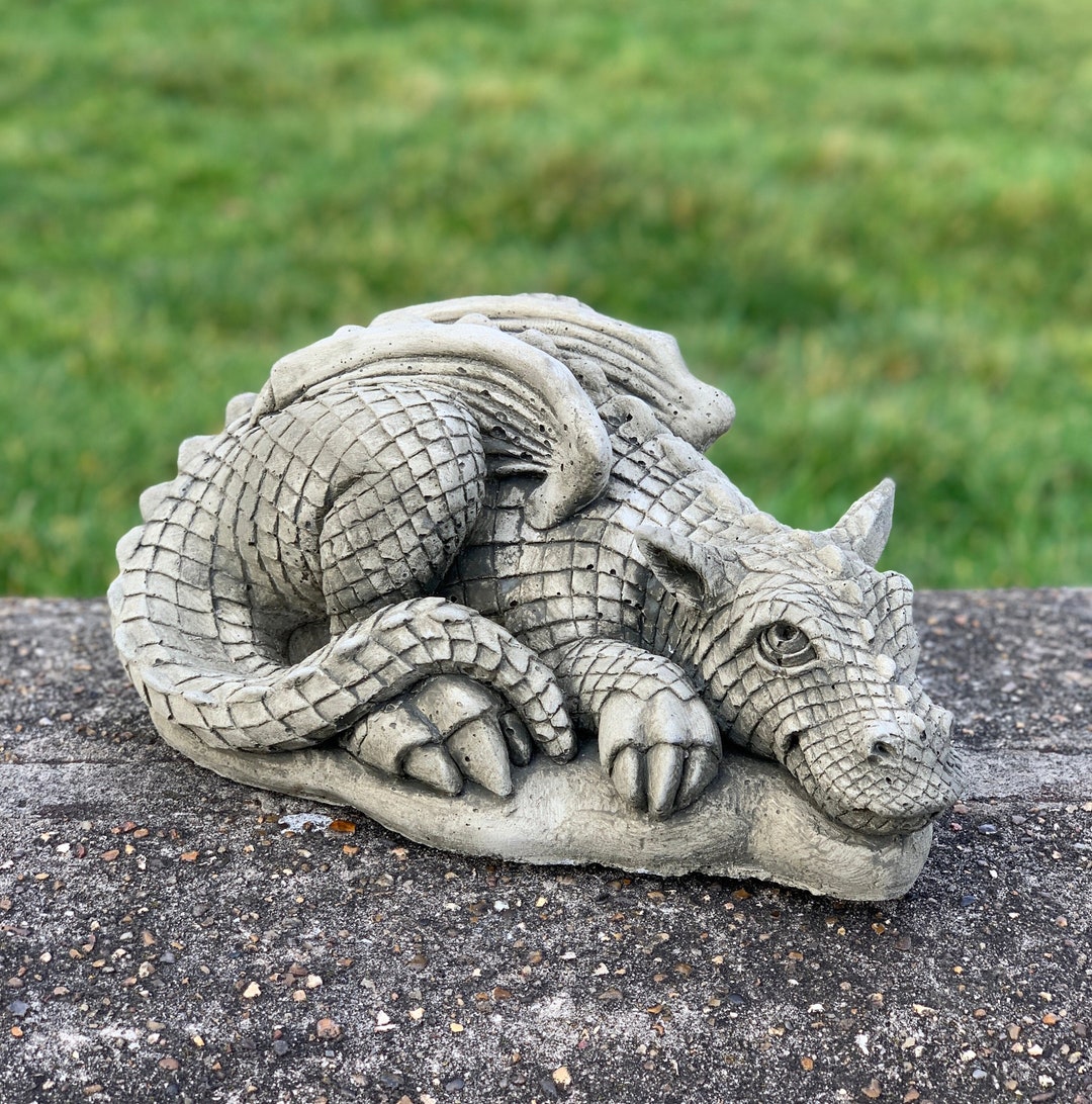 Cute Baby Dragon Statue Concrete Winged Dragon Sculpture Garden Cement
