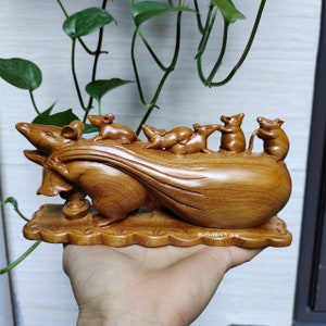 Wooden Rat’s family, Statue bring luck and wealthy, wooden animal