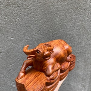 Feng shui Buffalo, Wooden Buffalo Statue, Sculpture of Buffalo, Animal Lover, Home decor, Gift