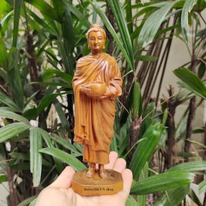 Handcrafted Gautama Buddha begging for alms, Wooden Shakyamuni Buddha statue