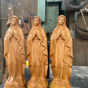 Handcrafted St Mary Statue, Wooden Our Lady of Grace Virgin Mary Blessed Statue, Mother of Jesus, Catholic Statue Christian, Religious