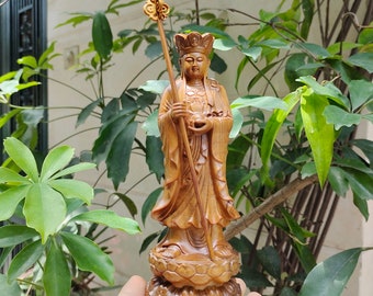 Handcrafted Cypress Ksitigarbha Bodhisattva Buddha Statue (7.8 inches)