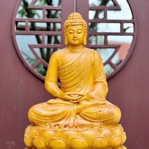 Wooden Gautama Buddha (15.7/19.6/23.6/31,4 inches H) Sitting on a Lotus flower, Solid wood Shakyamuni Buddha statue.