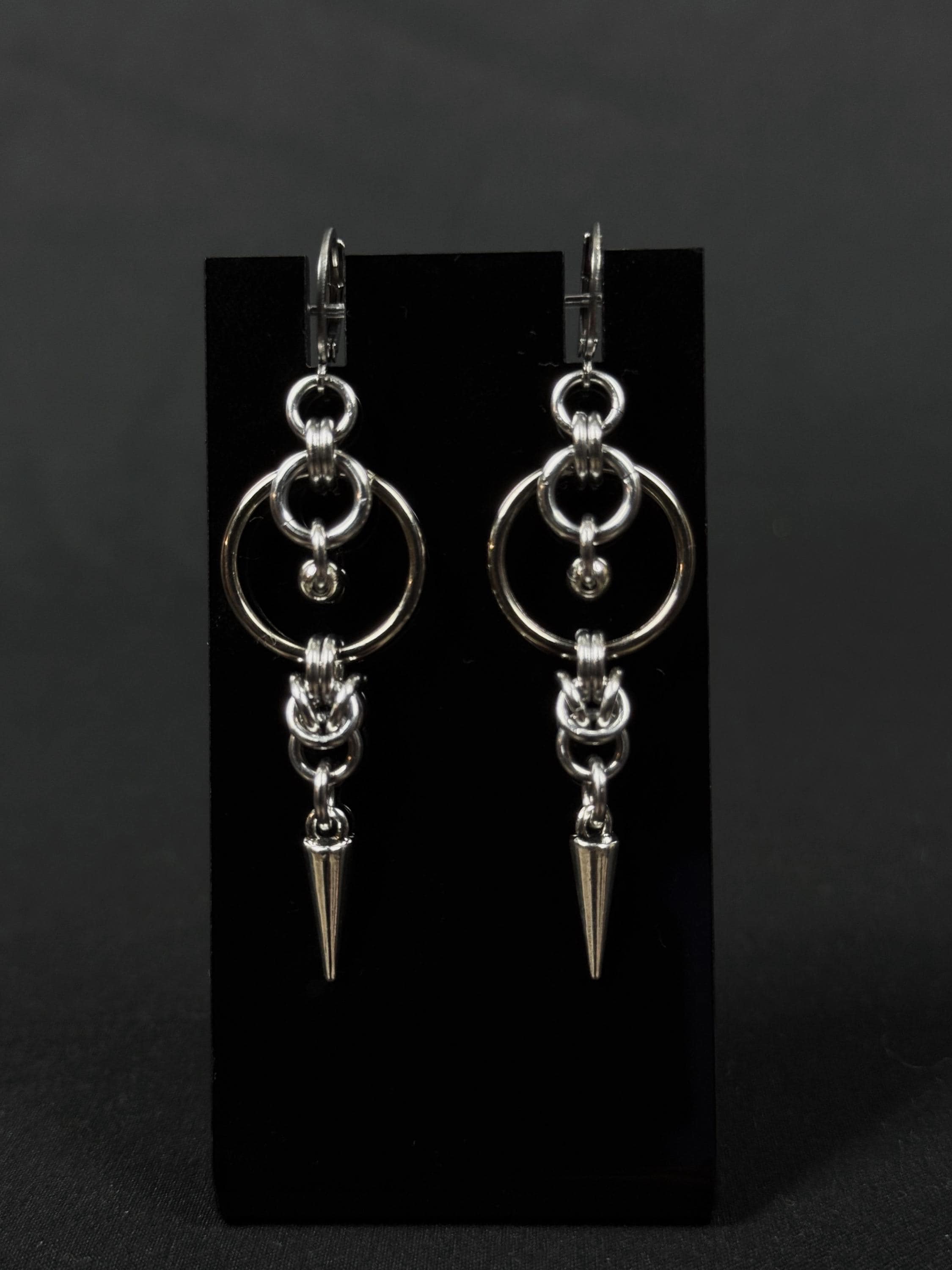 Spiked Byzantine Chainmail Earrings: Gothic Double O Design for Edgy Fashion Enthusiasts
