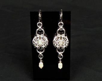 Handmade Freshwater Pearl Byzantine Chainmail Earrings - Dainty Jewelry, Cutesy Rock Accessories,  Dangle Earrings