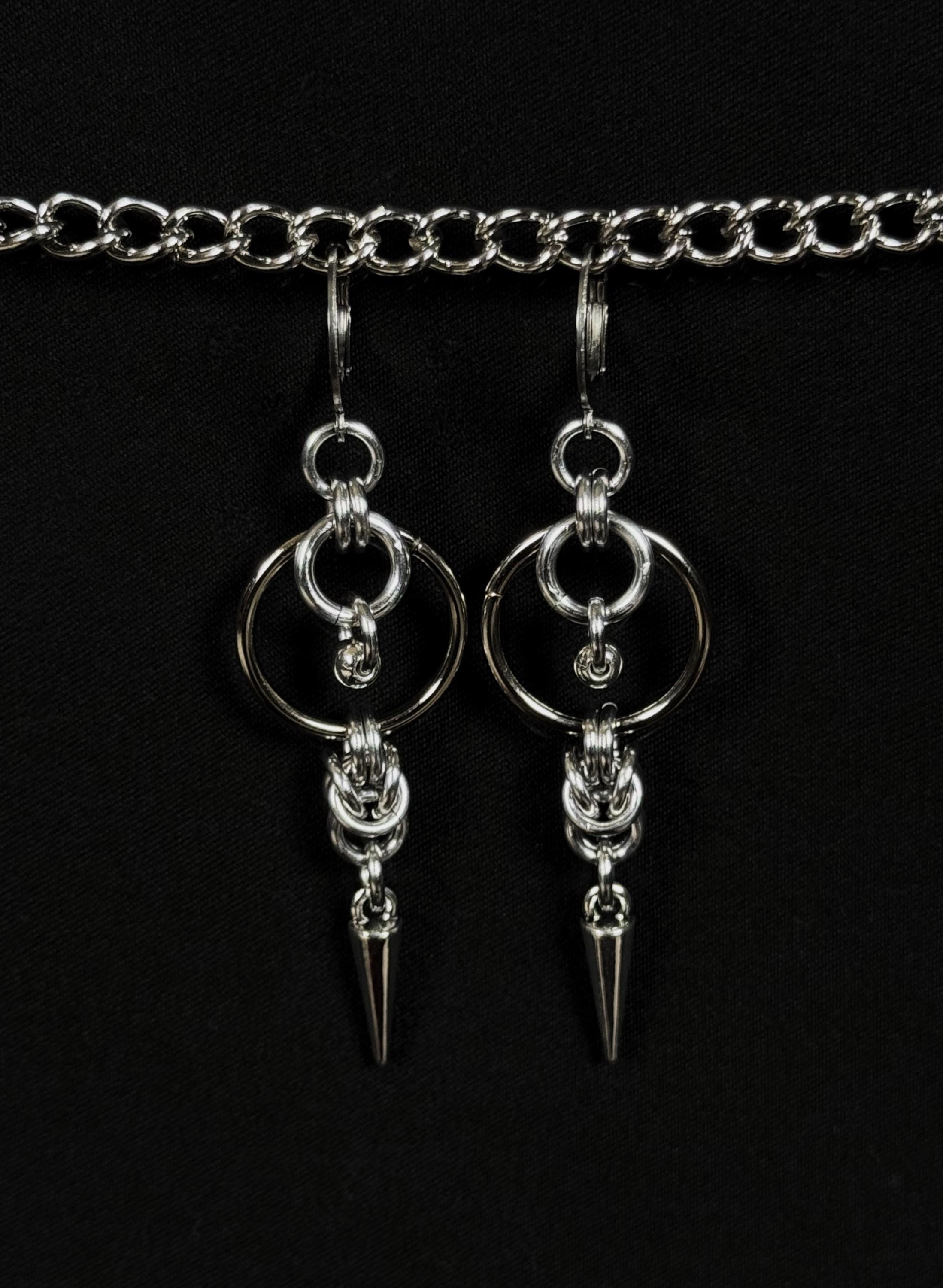 Spiked Byzantine Chainmail Earrings: Gothic Double O Design for Edgy Fashion Enthusiasts