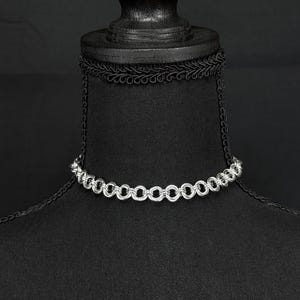 Edgy Chainmail Starburst Choker Necklace - Handcrafted Gothic Punk Jewelry for Men and Women