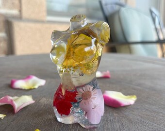 Resin woman body, dried flower resin woman figurine, female body figure