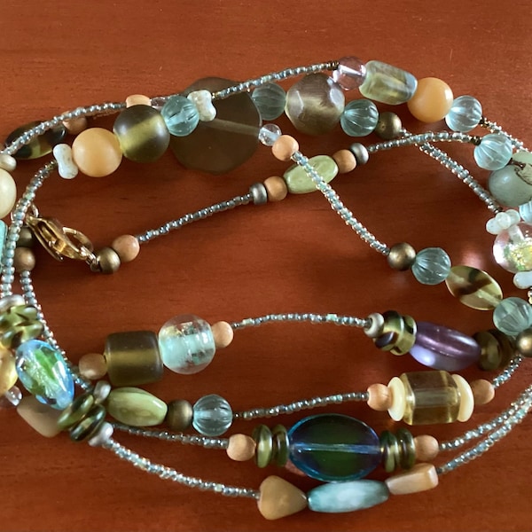 Vintage MEi FA art glass beaded necklace.