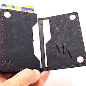 RFID-Korkbrieftasche mit persönlicher Gravur, schlanker, kompakter Kartenhalter