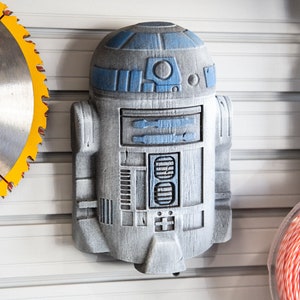 3D Printed Tiki Heads, R2D2, C3PO, and Chewy