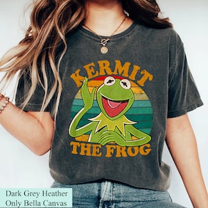 Disney The Muppet Christmas Carol Show Unisex T-shirt, Retro 90's Kermit The Frog Sweatshirt Disneyland Xmas Party Gift Christmas 2023 Shirt