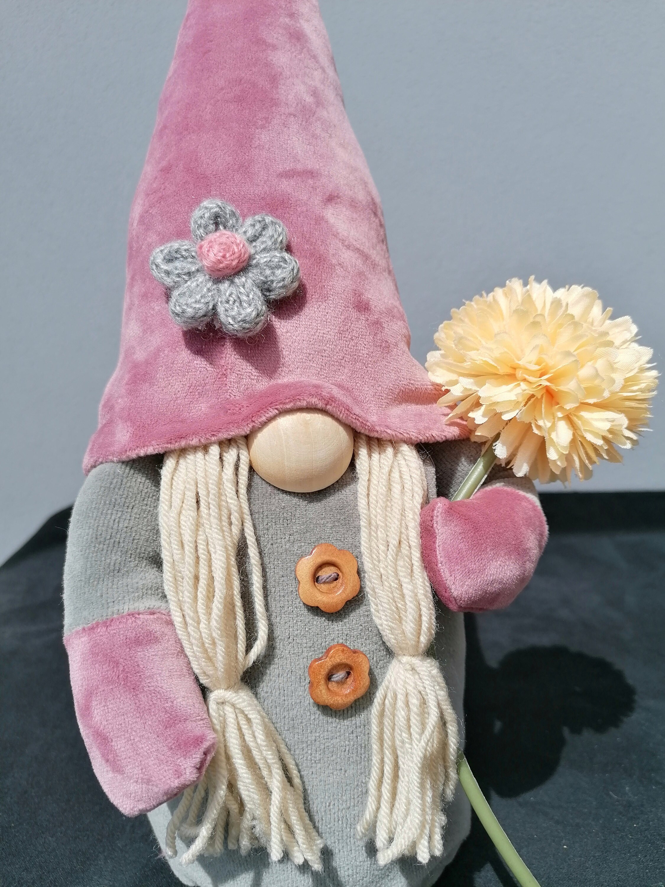 Spring Gnome "Melissa" - Gnome