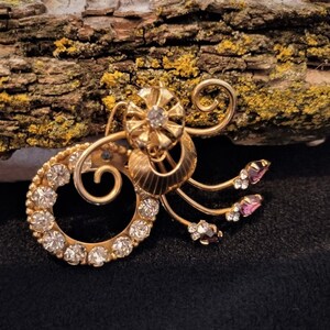 Vintage Rhinestone Brooch.