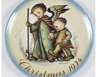 The Guardian Angel 1974 Christmas Plate - Berta Hummel Schmid W. Germany