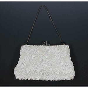 Vintage Hand Made Hong Kong Weiß Perlen Damen Abendtasche & Spiegel wie besehen