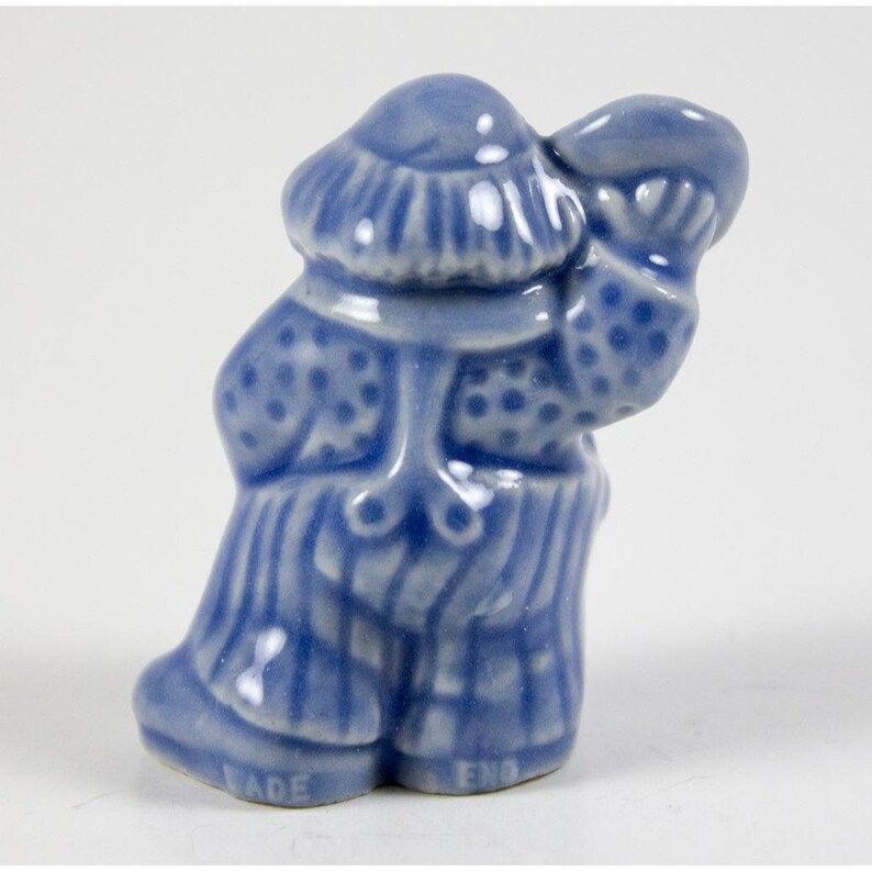 Wade Whimsies Red Rose Tea Circus Series III 1996 Blue Clown With Pie