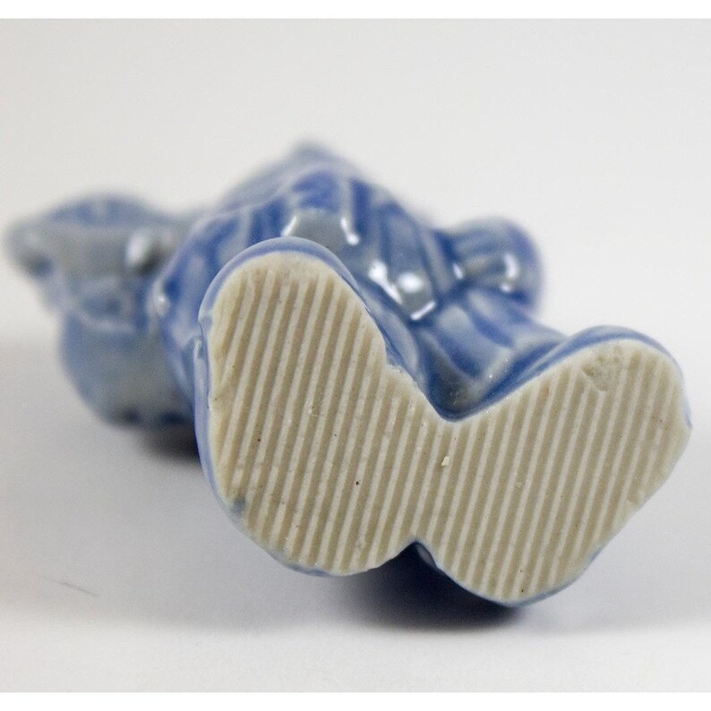 Wade Whimsies Red Rose Tea Circus Series III 1996 Blue Clown With Pie