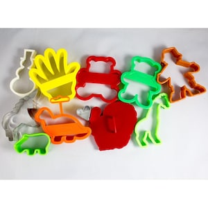 Mixed Cookie Cutter Lot Plastic Metal Wilton Tupperware Fox Run Holiday