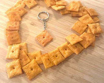 Porte-clés Cheez-It - Accessoire fait main en pâte polymère
